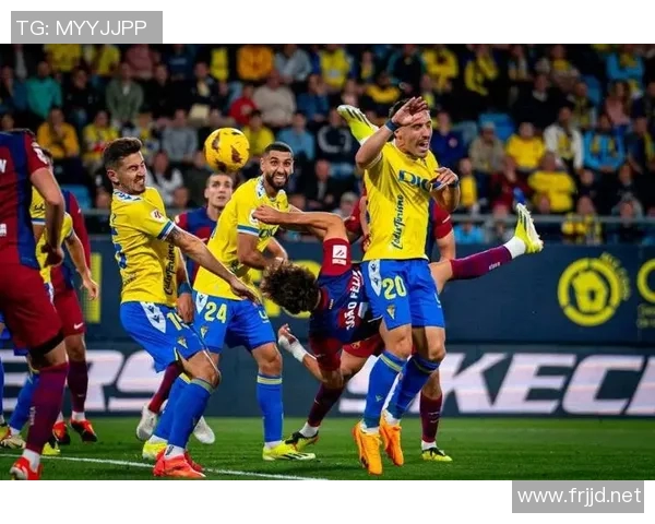 南美解放者杯苏克雷大学客场小胜